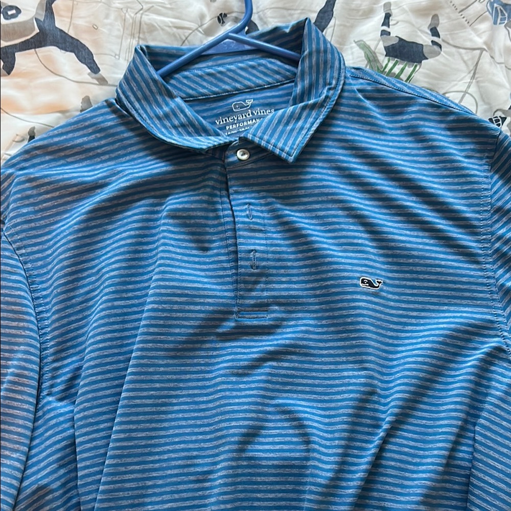 vineyard vines Men’s Blue Stripe Performance Polo